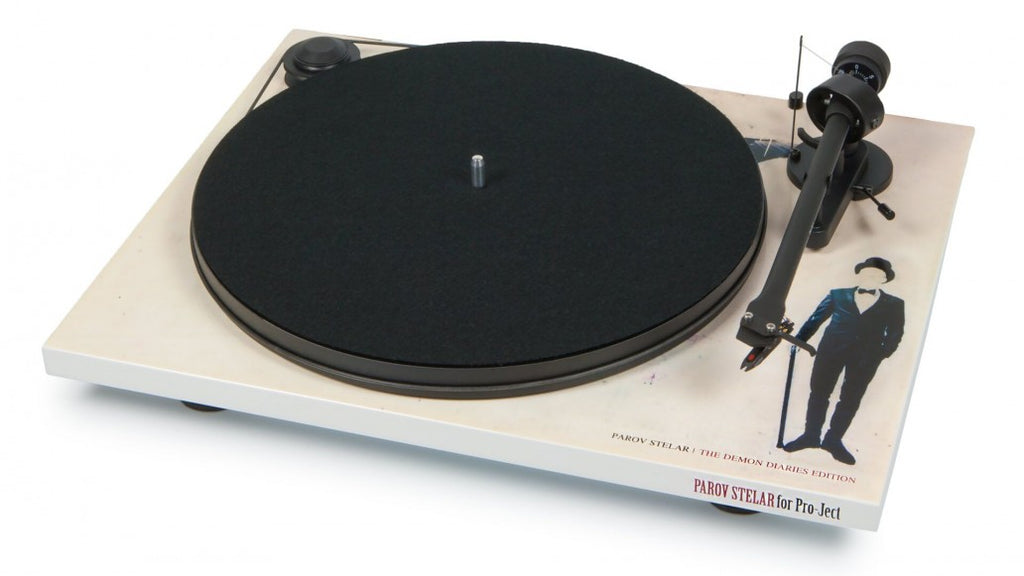 Pro-Ject Essential II White Demon – Rustic Records